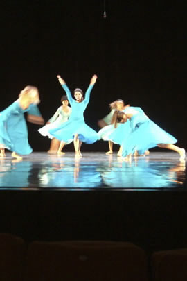 Spectacle de la Compagnie du Jeune Ballet Corse Hymne